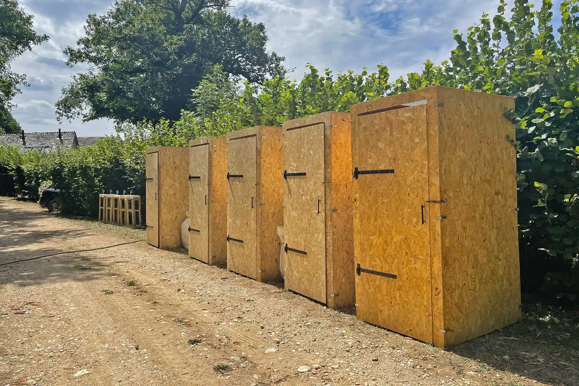 location toilettes sèches mobiles sanitaires mariage en plein air