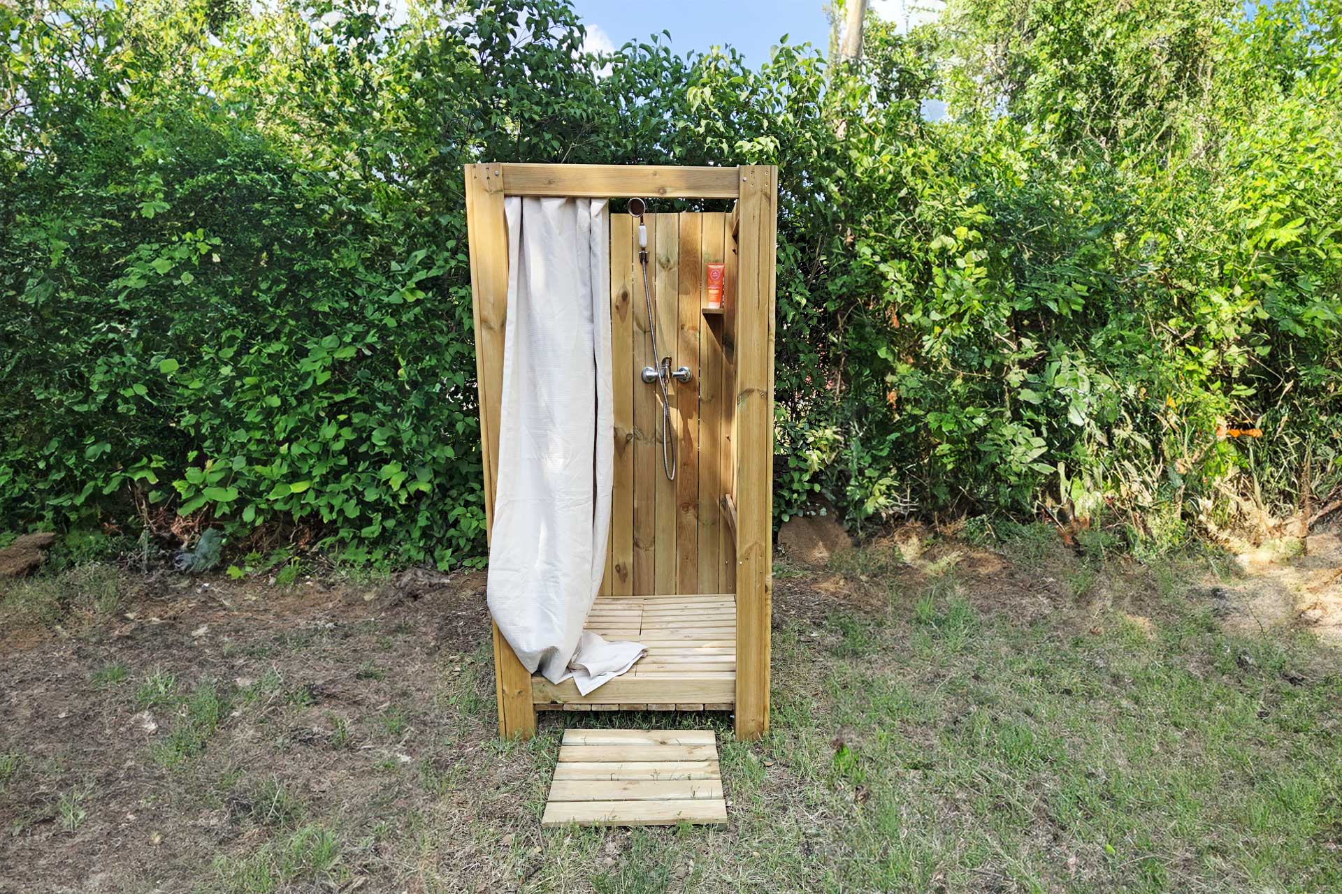 https://www.cametente.com/wp-content/uploads/2023/11/cabine de douche raccordable individuelle