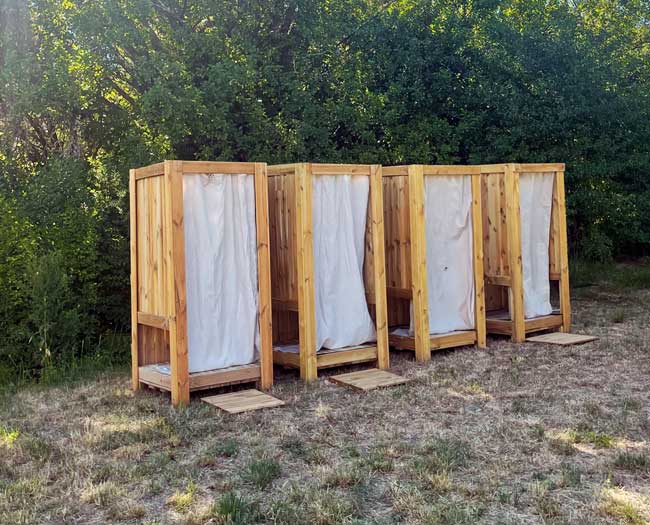 location module 4 douches raccordables en exterieur