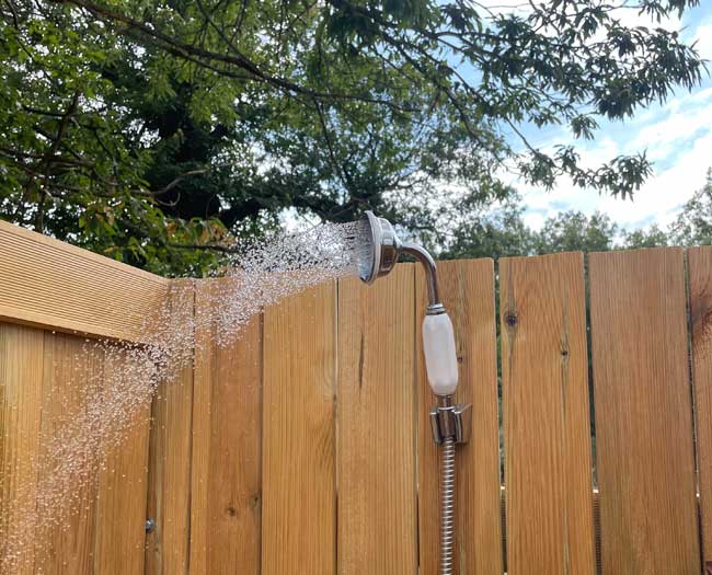 pommeau douche provisoire exterieure