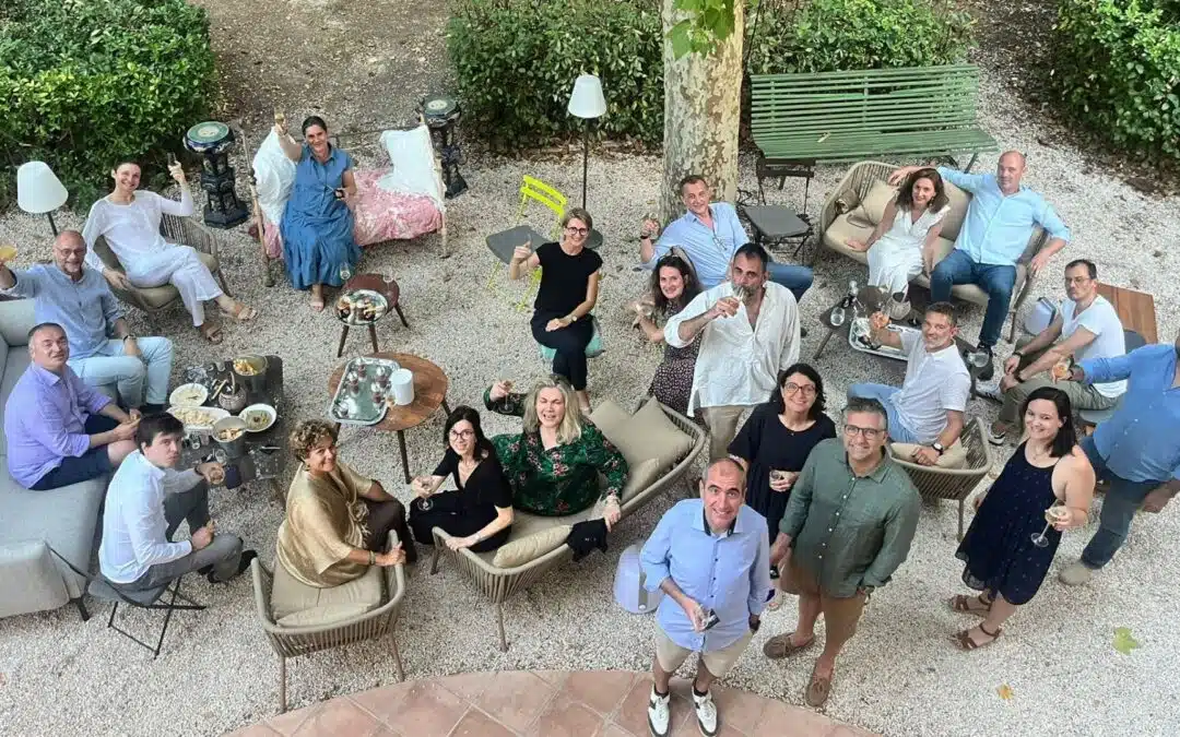 Célébration chic et intime au cœur d’une maison de famille