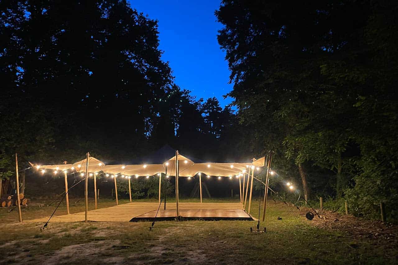 tente pour soirée d'anniversaire de luxe