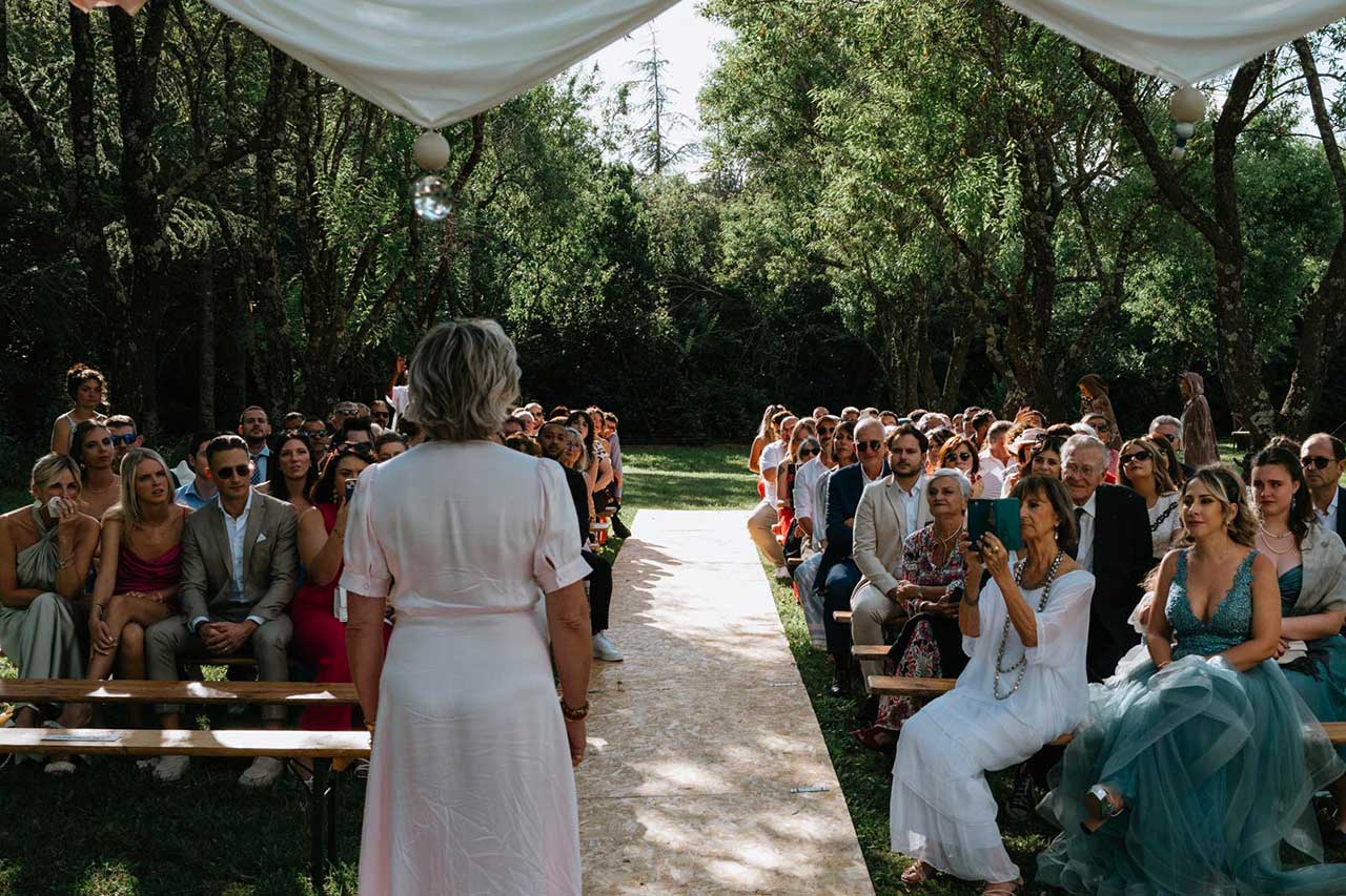 cérémonie laïque mariage à la maison