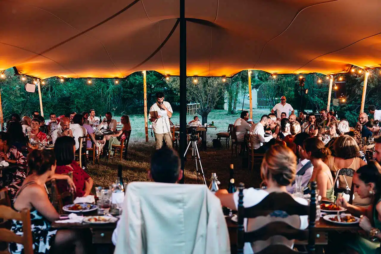 discours invités mariage à domicile en extérieur
