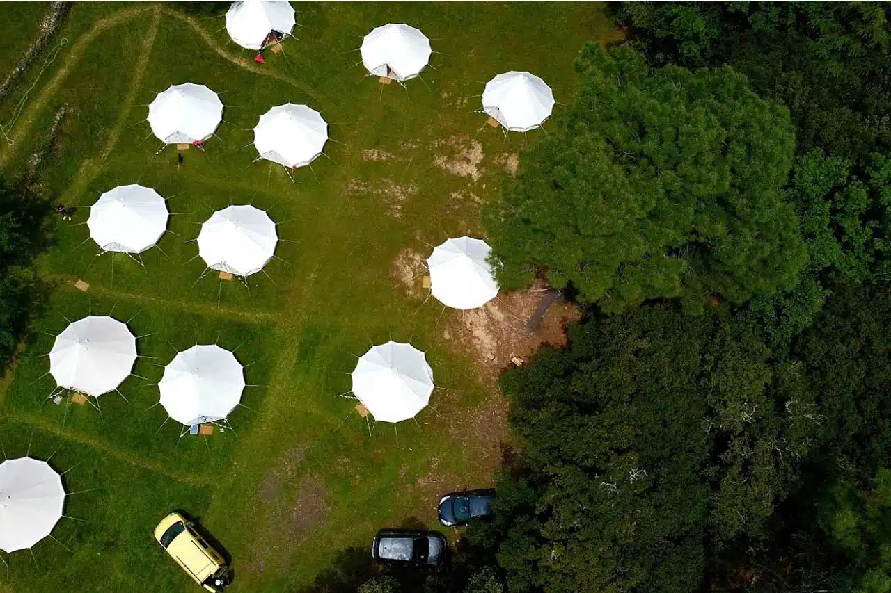 tentes tipi lodge de luxe pour invités