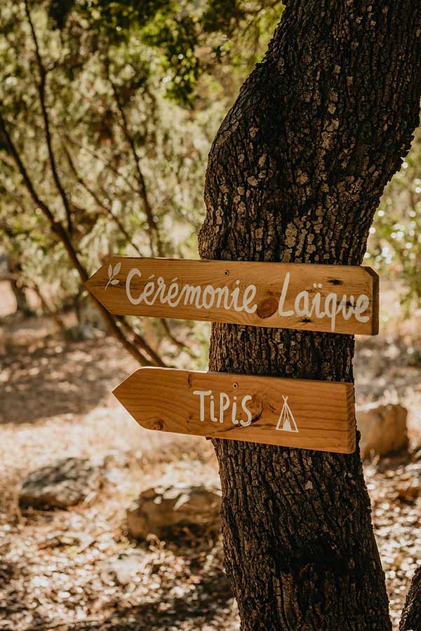 panneau signalétique pour tipis et cérémonie laïque
