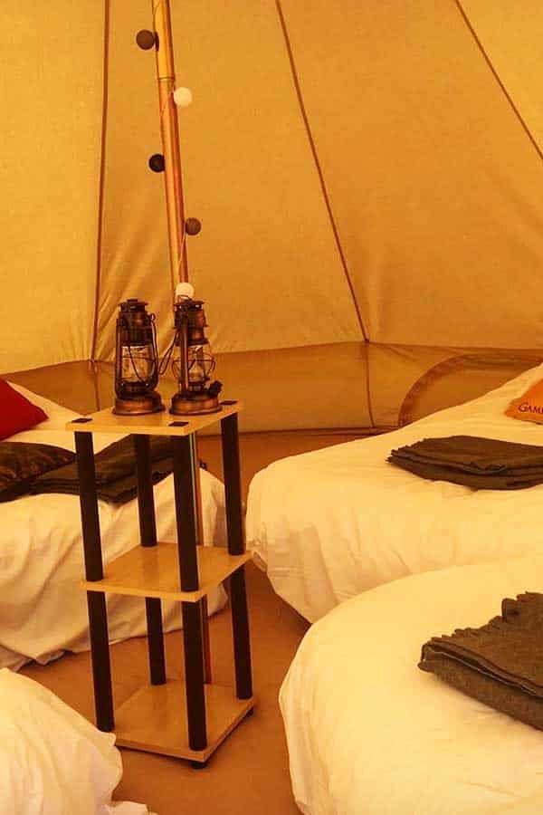 séminaire nature game of throne sous tente tipi