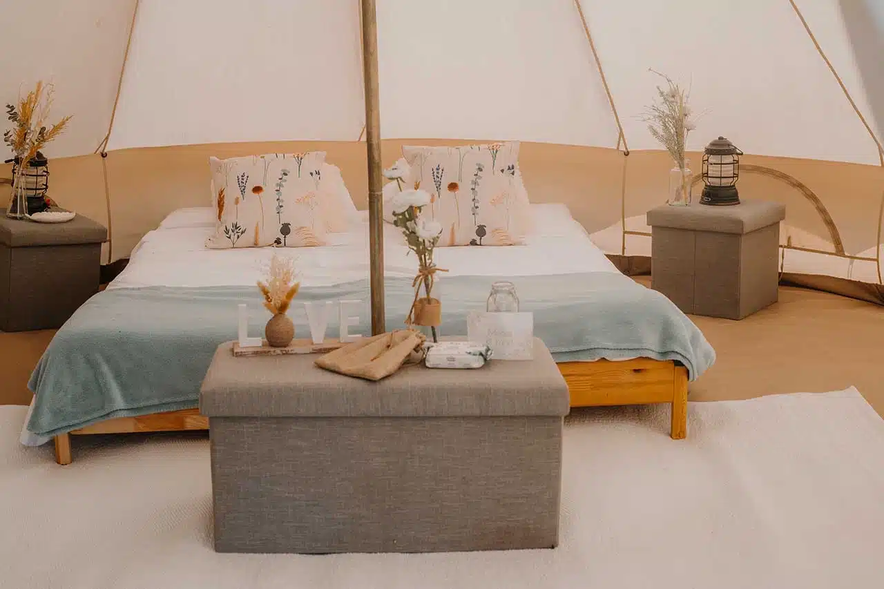tente tipi lodge mariés