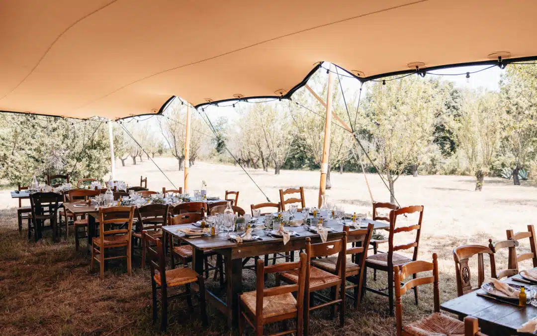 Organisez un festival inoubliable dans l’Hérault : optez pour la location de tentes modulaires et sécurisées