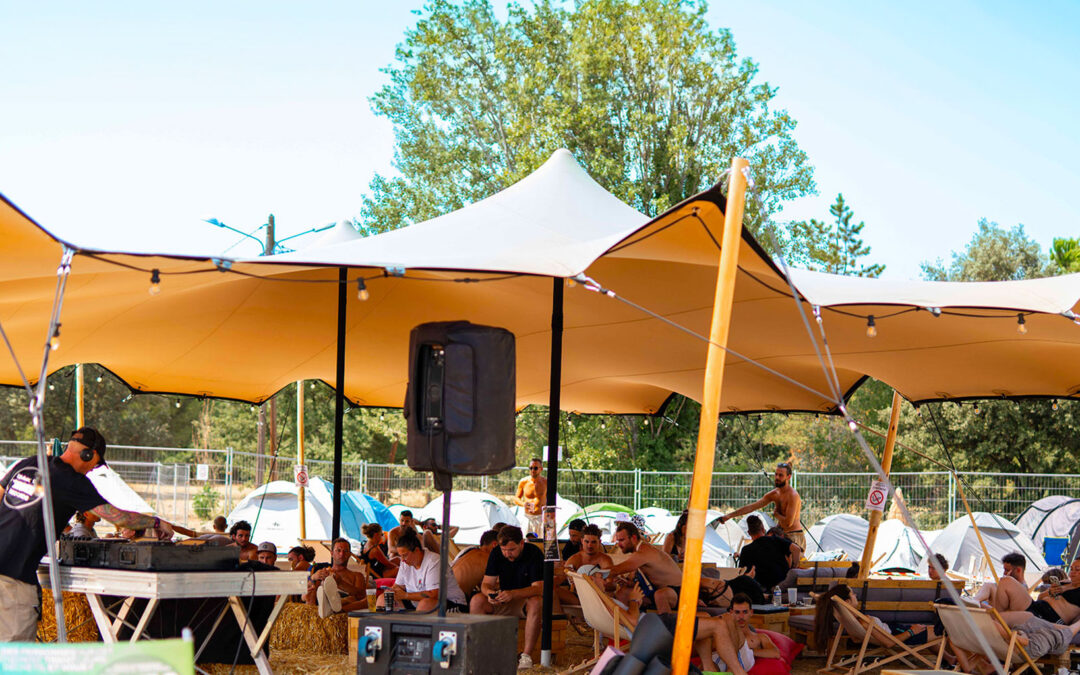 Tentes de festival : des espaces modulables pour toutes vos ambitions